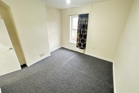 2 bedroom terraced house to rent, Randolph Street, Manchester, M19