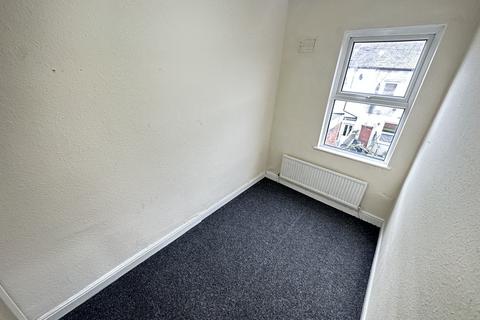 2 bedroom terraced house to rent, Randolph Street, Manchester, M19