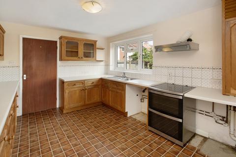 3 bedroom terraced house to rent, Manor Road, Bishopsteignton, Teignmouth, Devon, TQ14