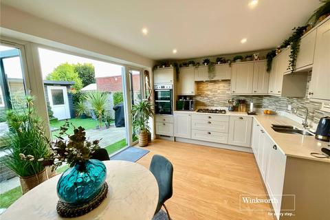 3 bedroom semi-detached house for sale, Station Road, New Milton, Hampshire, BH25