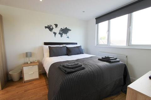 1 bedroom in a house share to rent, 4 Burnley Road, London, NW10