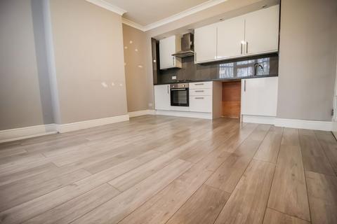 2 bedroom apartment to rent, Leith Close, London, NW9