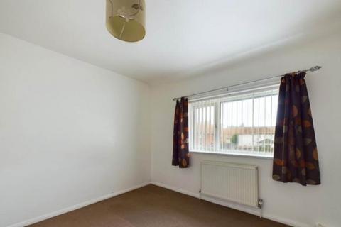 3 bedroom end of terrace house to rent, Easington Avenue, Gateshead NE9