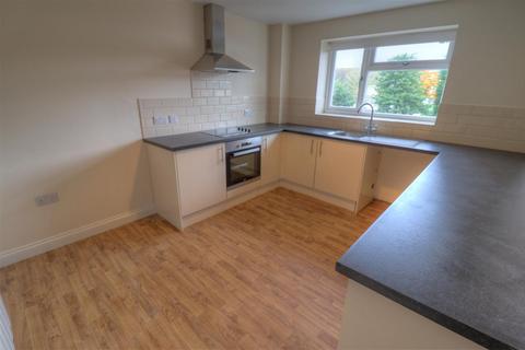 2 bedroom house to rent, Feckenham Road, Astwood Bank