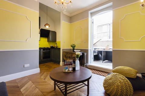 1 bedroom flat to rent,  Leinster Terrace, London W2