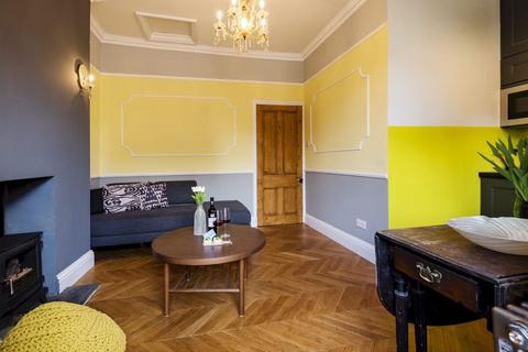 1 bedroom flat to rent,  Leinster Terrace, London W2