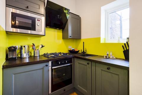 1 bedroom flat to rent, Leinster Terrace, London W2