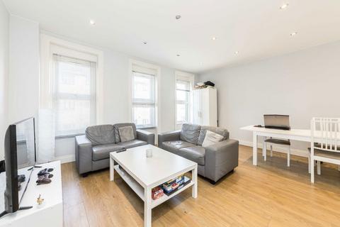 4 bedroom flat to rent, St. Ann's Hill, London SW18