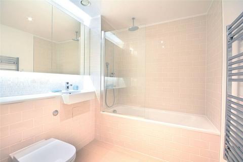 2 bedroom flat for sale, New Paragon Way, Elephant and Castle, London, SE17