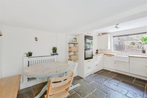 2 Mill Lane, Epsom, KT17 2AG