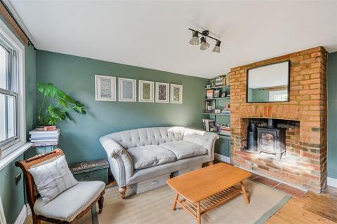 2 Mill Lane, Epsom, KT17 2AG