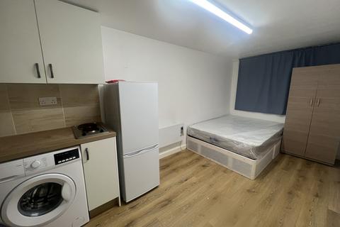 1 bedroom flat to rent, mitcham CR4