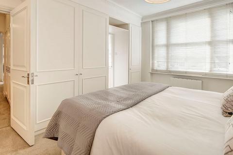 2 bedroom flat to rent, Hill Street, Mayfair W1J