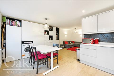 2 bedroom maisonette for sale, Portland Road, South Norwood