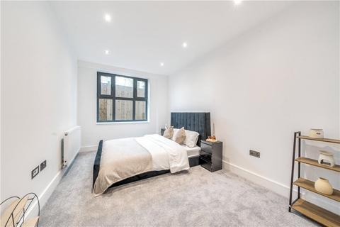 2 bedroom apartment for sale, Field End Road, Pinner, Middlesex