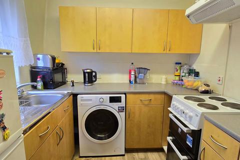 1 bedroom flat for sale, Victoria Gardens, Newbury RG14