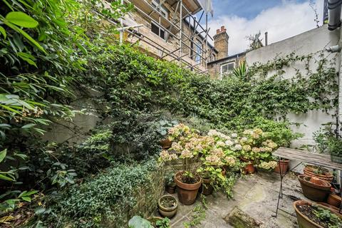 2 bedroom end of terrace house for sale, Merredene Street, Brixton