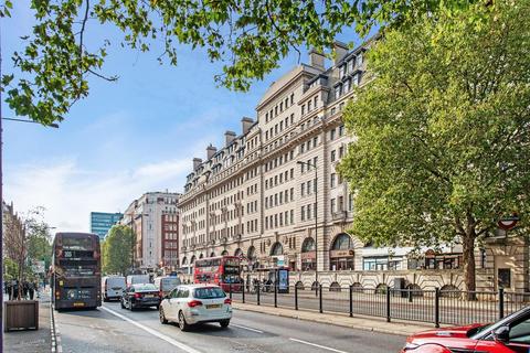 3 bedroom flat for sale, Baker Street, Marylebone