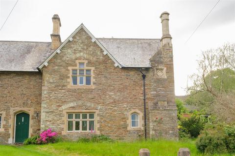 3 bedroom end of terrace house for sale, Saltash PL12