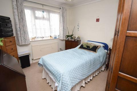 14 Chanctonbury Chase, Seasalter, Whitstable, CT5 4SS