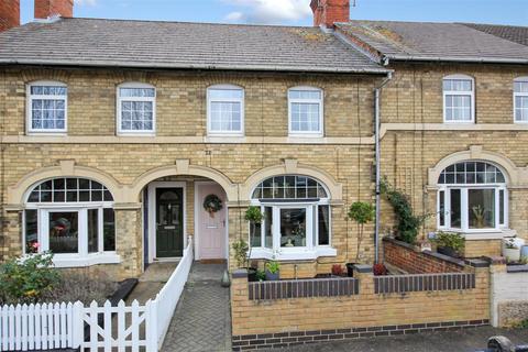 3 bedroom terraced house for sale, North End, Higham Ferrers NN10