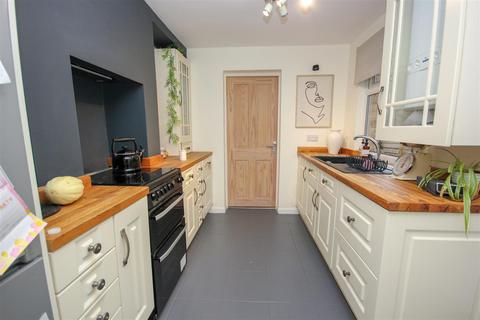 3 bedroom terraced house for sale, North End, Higham Ferrers NN10