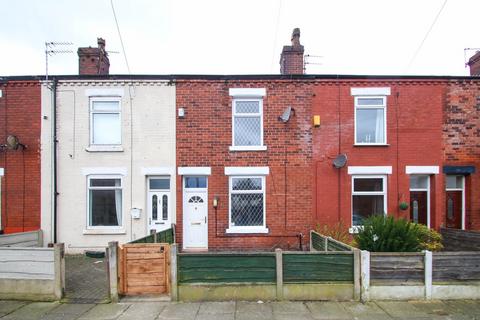 2 bedroom terraced house to rent, Helen Street, Eccles, Manchester, M30