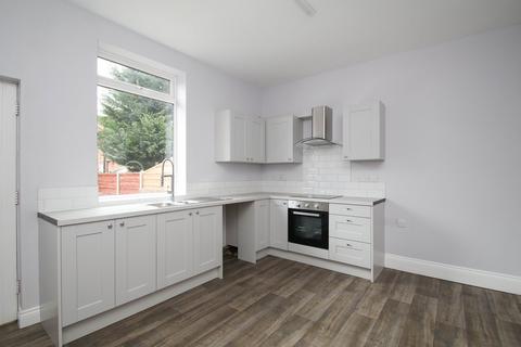 2 bedroom terraced house to rent, Helen Street, Eccles, Manchester, M30