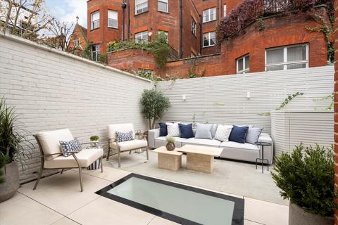 3 bedroom terraced house for sale, Shafto Mews, London, SW1X