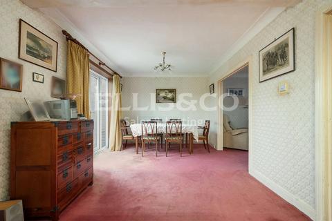 3 bedroom semi-detached house for sale, Featherstone Road, Mill Hill, London, NW7