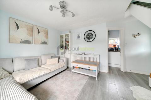 5 Hill View, Whyteleafe, CR3 0HE