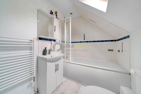 5 Hill View, Whyteleafe, CR3 0HE