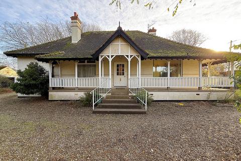 3 bedroom detached bungalow for sale, Old Hunstanton