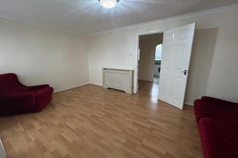 4 bedroom townhouse to rent, Sunbury-on-thames,  Windsor Road,  TW16