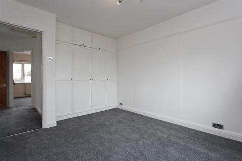 3 bedroom house to rent, Coulsdon Road, Coulsdon