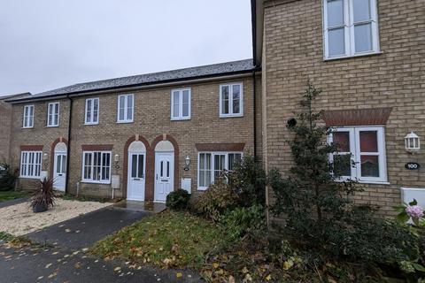 3 bedroom terraced house to rent, Carr Avenue, Leiston