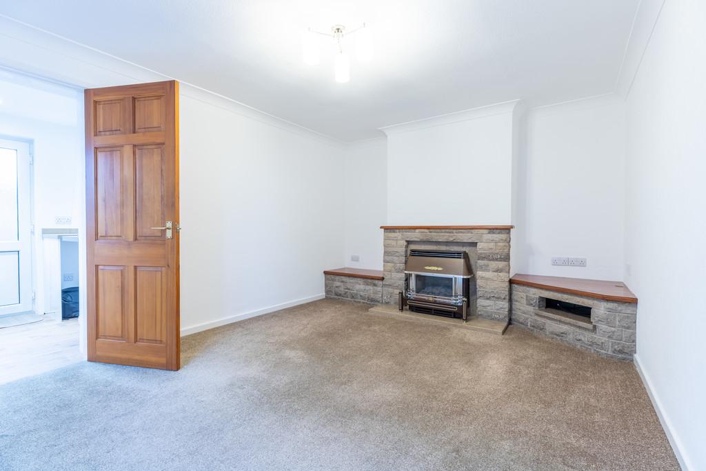 Dining/sitting room
