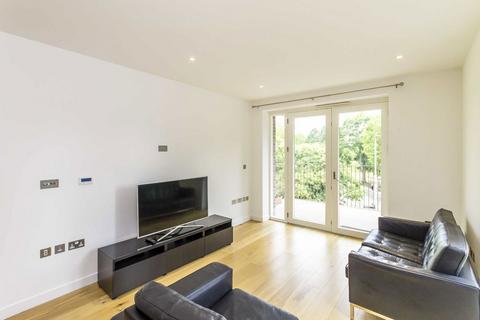 2 bedroom flat to rent, Danvers Avenue, London SW11