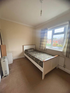 1 bedroom in a house share to rent, The Glade, Croydon CR0