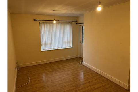 3 bedroom flat to rent, Bristol Road South, Northfield, Birmingham