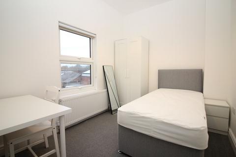 1 bedroom in a house share to rent, Montrose Street, Darlington