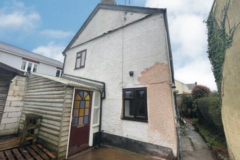 2 bedroom cottage to rent, Mill Street, Crediton EX17