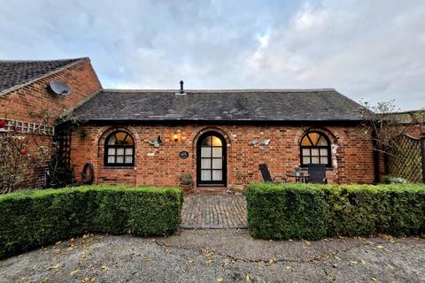 1 bedroom barn conversion to rent, Hood Lane, Longdon