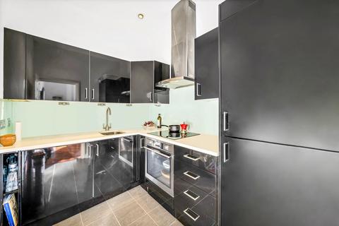 1 bedroom apartment for sale, Redcliffe Gardens, Chelsea SW10