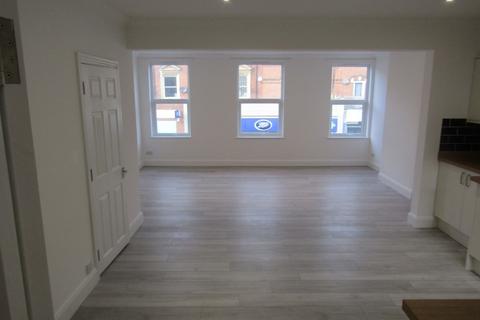 2 bedroom flat to rent, High Street, Harwich CO12