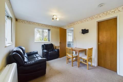 Studio to rent, College Dean Close, Plymouth PL6