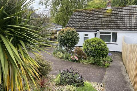 2 bedroom semi-detached bungalow to rent, Conway Road, Falmouth TR11