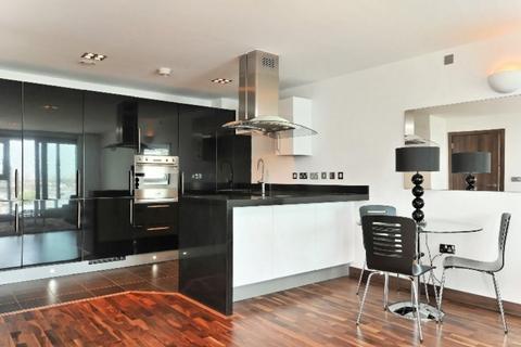 2 bedroom apartment for sale, Altura Tower, London SW11