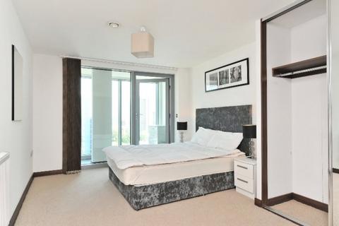 2 bedroom apartment for sale, Altura Tower, London SW11