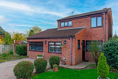 3 bedroom detached house for sale, Burrow Hill Close, Birmingham B36